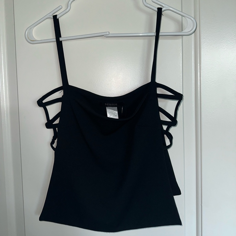 Super Cute Black Crop Top 🖤🖤🖤